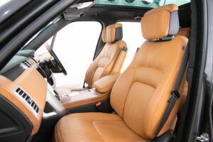 レンジローバー オートバイオグラフィ P400e (PHEV 404PS) 4WD