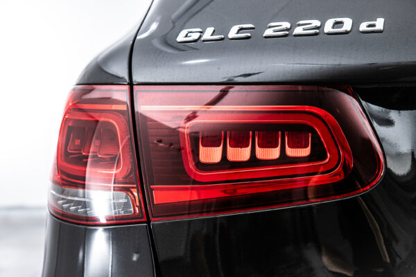 GLC220d 4マチックAMGライン