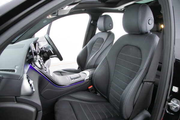GLC220d 4マチックAMGライン