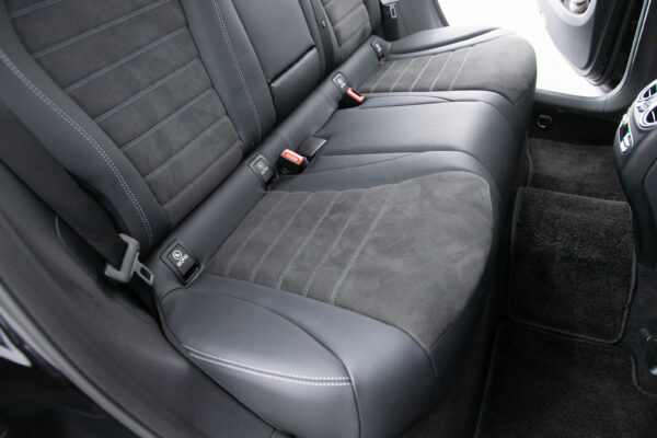 GLC220d 4マチックAMGライン