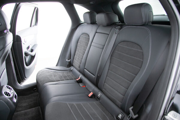 GLC220d 4マチックAMGライン