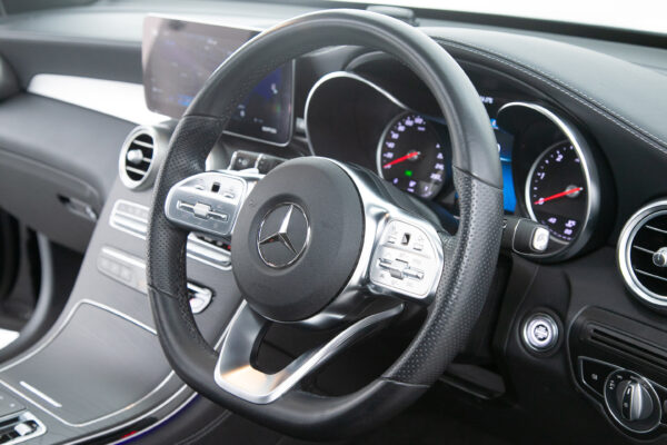 GLC220d 4マチックAMGライン