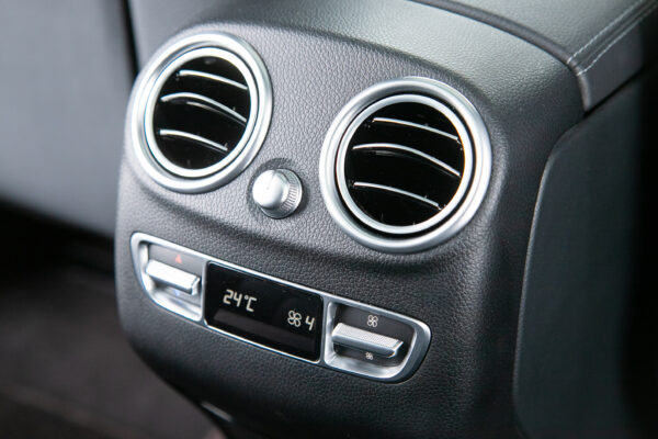GLC220d 4マチックAMGライン