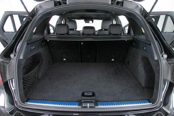 GLC220d 4マチックAMGライン