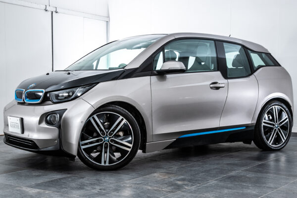 i3 レンジエクステンダー 装備車