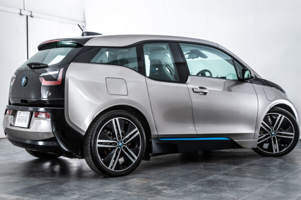 i3 レンジエクステンダー 装備車
