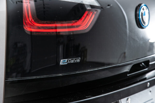 i3 レンジエクステンダー 装備車