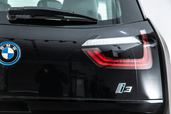 i3 レンジエクステンダー 装備車