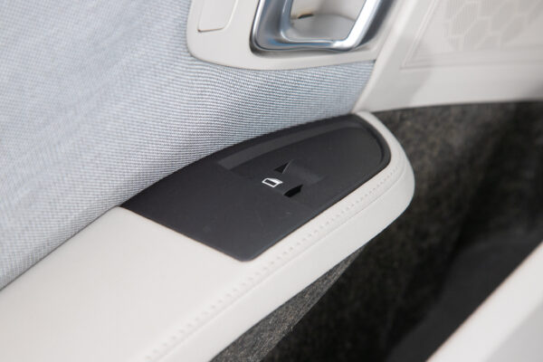 i3 レンジエクステンダー 装備車