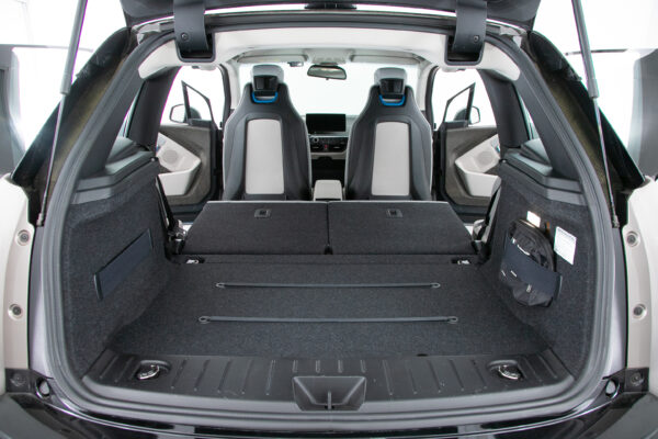 i3 レンジエクステンダー 装備車