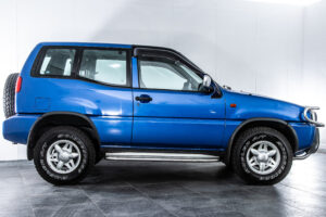 ミストラル ショート ディーゼルターボ タイプR 4WD