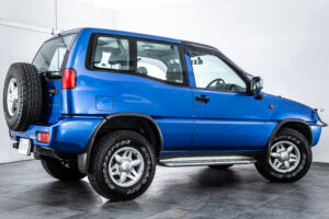 ミストラル ショート ディーゼルターボ タイプR 4WD