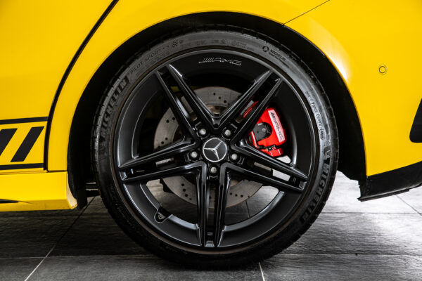 A45S 4マチック+ エディション1