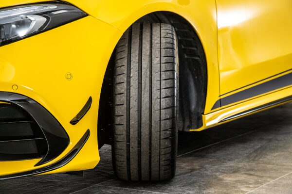 A45S 4マチック+ エディション1