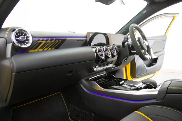 A45S 4マチック+ エディション1