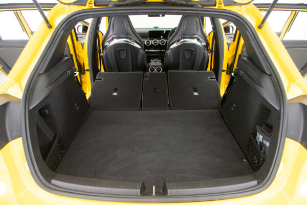 A45S 4マチック+ エディション1