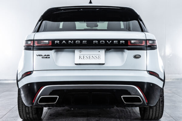 レンジローバーヴェラール Rダイナミック SE P300 4WD