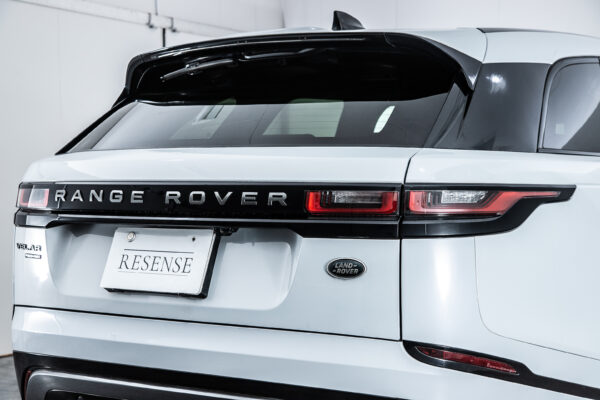 レンジローバーヴェラール Rダイナミック SE P300 4WD