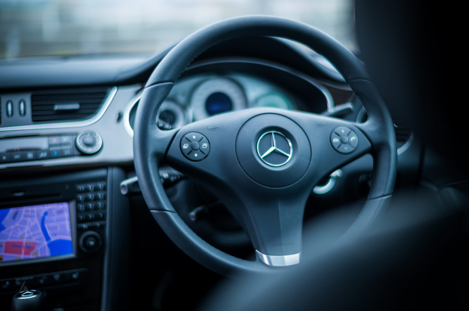 メルセデス・ベンツ CLS350（7AT/FR）時代を変えた1台に向き合う