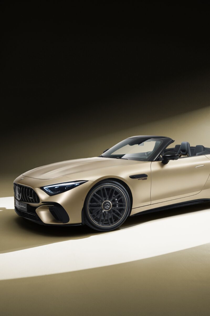 日本限定5台　メルセデスAMG SL63 マヌファクトゥーア・ゴールデンコースト