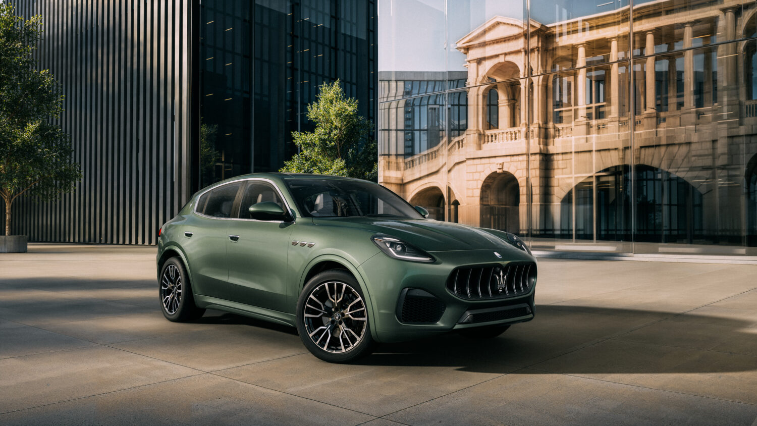 イタリアンSUV　マセラティ・グレカーレ　ラインナップ拡充でエントリーモデル追加