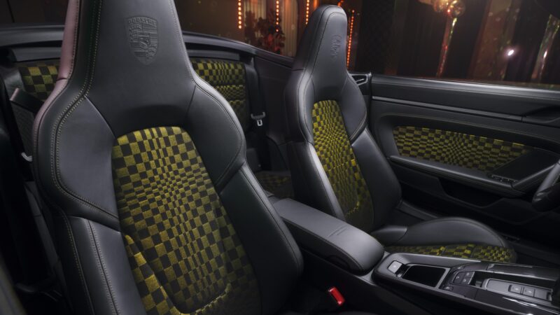 ポルシェ911に「スピリット70」　伝統と革新のコントラスト　特別な魅力を体現