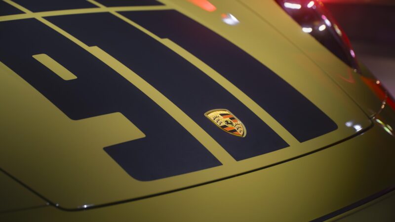 ポルシェ911に「スピリット70」 伝統と革新のコントラスト 特別な魅力を体現