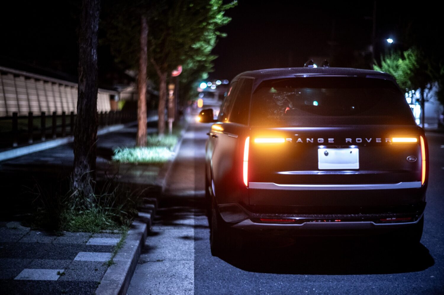 レンジローバー オートバイオグラフィ3.0L D300 SWB 4WD