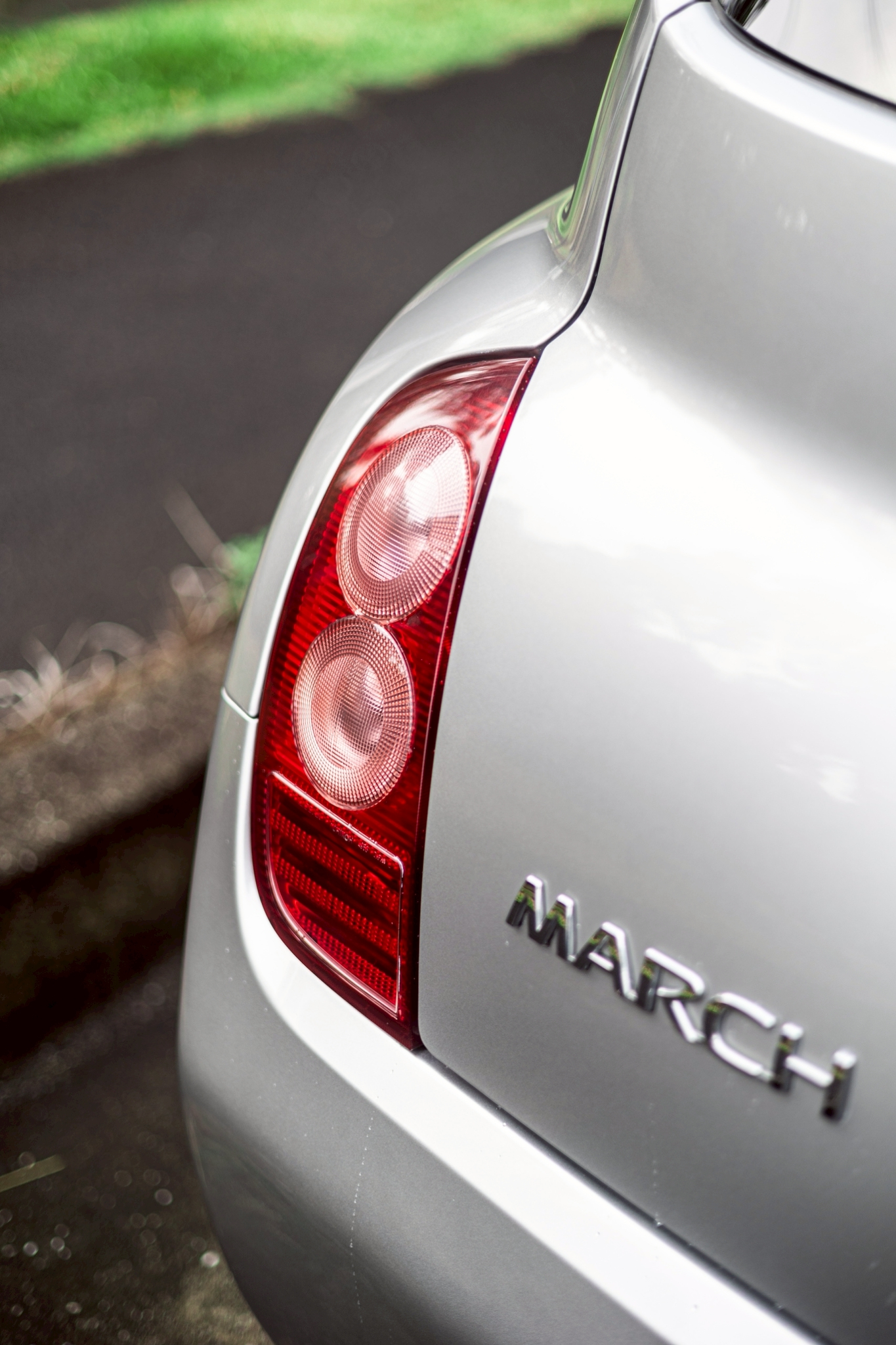 日産マーチ 12c 70th-Ⅱ（FF/4AT）スペシャルティーカーでなくとも