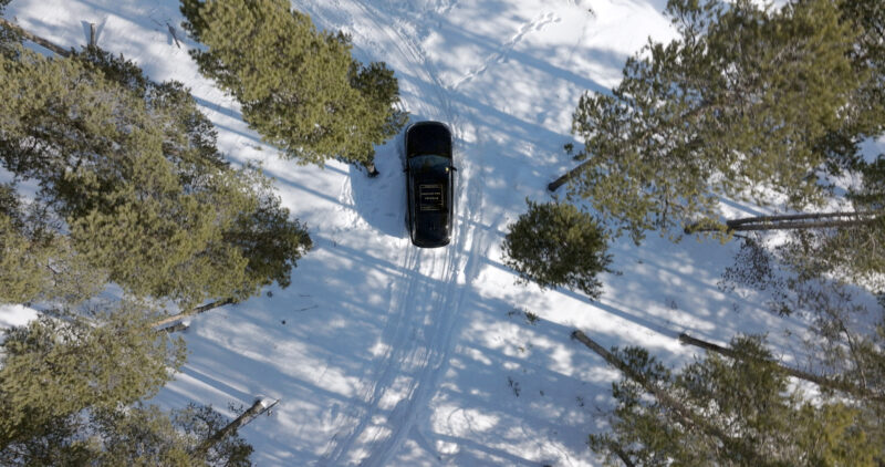 北極圏の極寒環境下　レンジローバー・エレクトリック　プロトタイプ車両のテスト完了