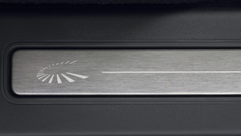 ランドローバー・ディスカバリーに2026年モデル　限定グレード「ジェミナイ」も