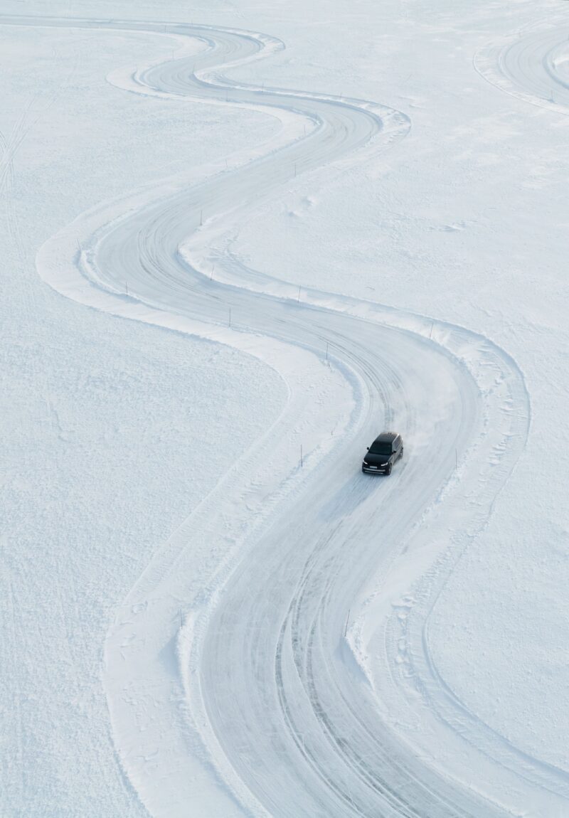 北極圏の極寒環境下　レンジローバー・エレクトリック　プロトタイプ車両のテスト完了