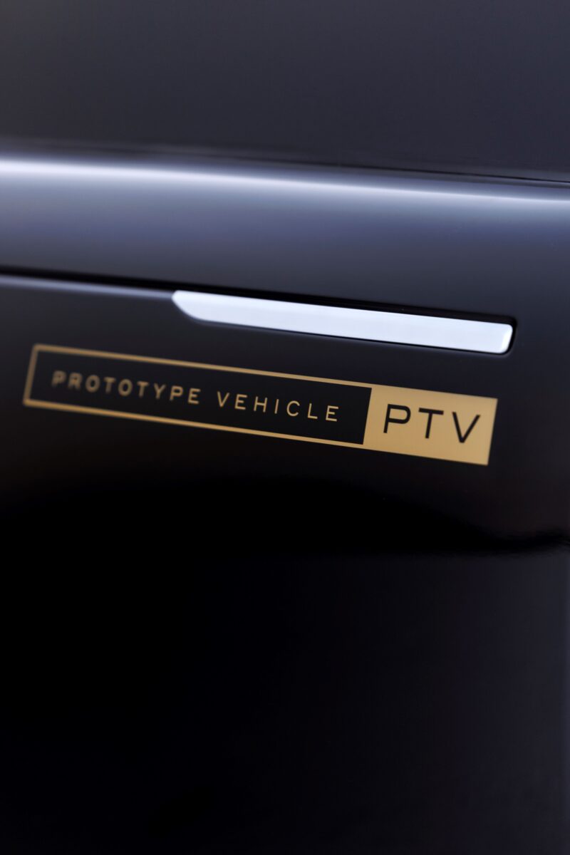 北極圏の極寒環境下　レンジローバー・エレクトリック　プロトタイプ車両のテスト完了