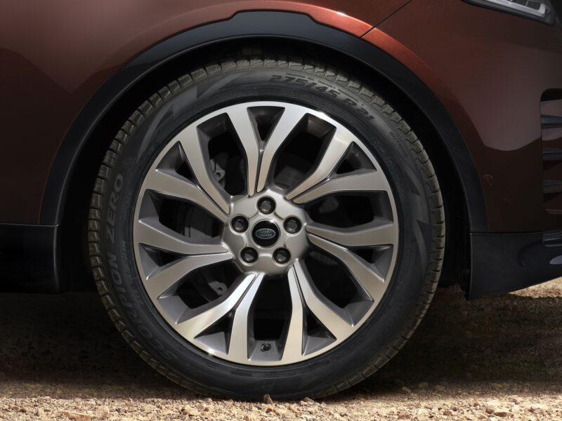 ランドローバー・ディスカバリーに2026年モデル　限定グレード「ジェミナイ」も