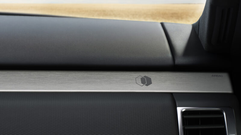 ランドローバー・ディスカバリーに2026年モデル　限定グレード「ジェミナイ」も