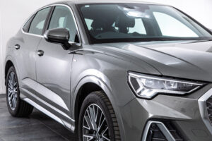 Q3 スポーツバック35TFSI Sライン