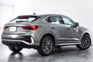 Q3 スポーツバック35TFSI Sライン