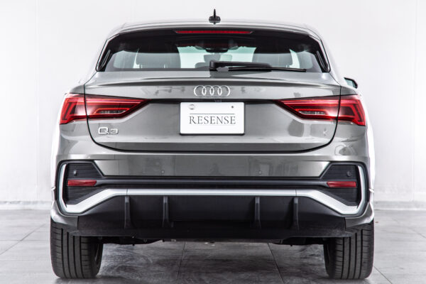 Q3 スポーツバック35TFSI Sライン