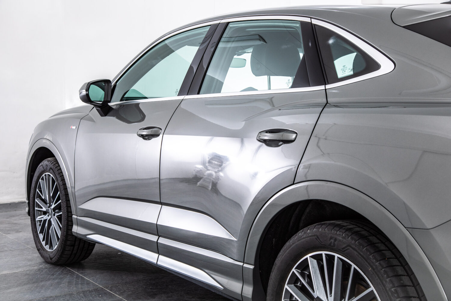 Q3 スポーツバック35TFSI Sライン