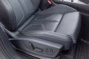 Q3 スポーツバック35TFSI Sライン
