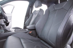 Q3 スポーツバック35TFSI Sライン