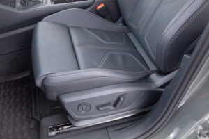 Q3 スポーツバック35TFSI Sライン