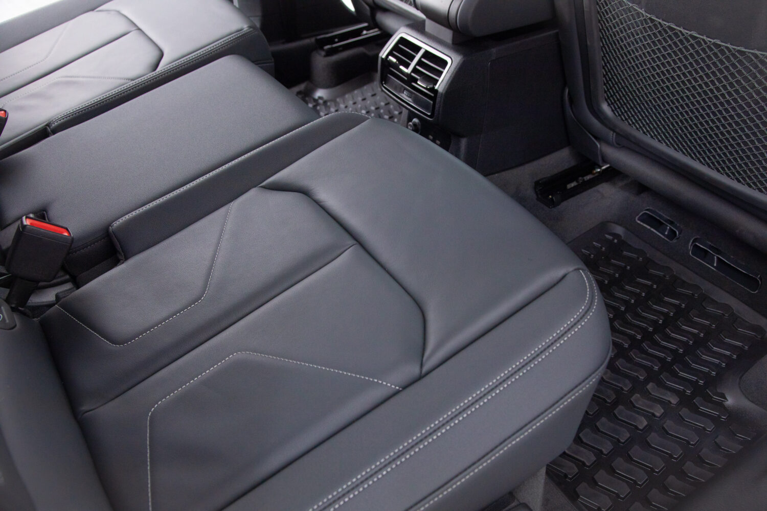 Q3 スポーツバック35TFSI Sライン