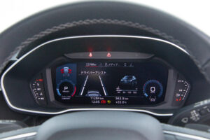 Q3 スポーツバック35TFSI Sライン