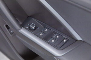 Q3 スポーツバック35TFSI Sライン