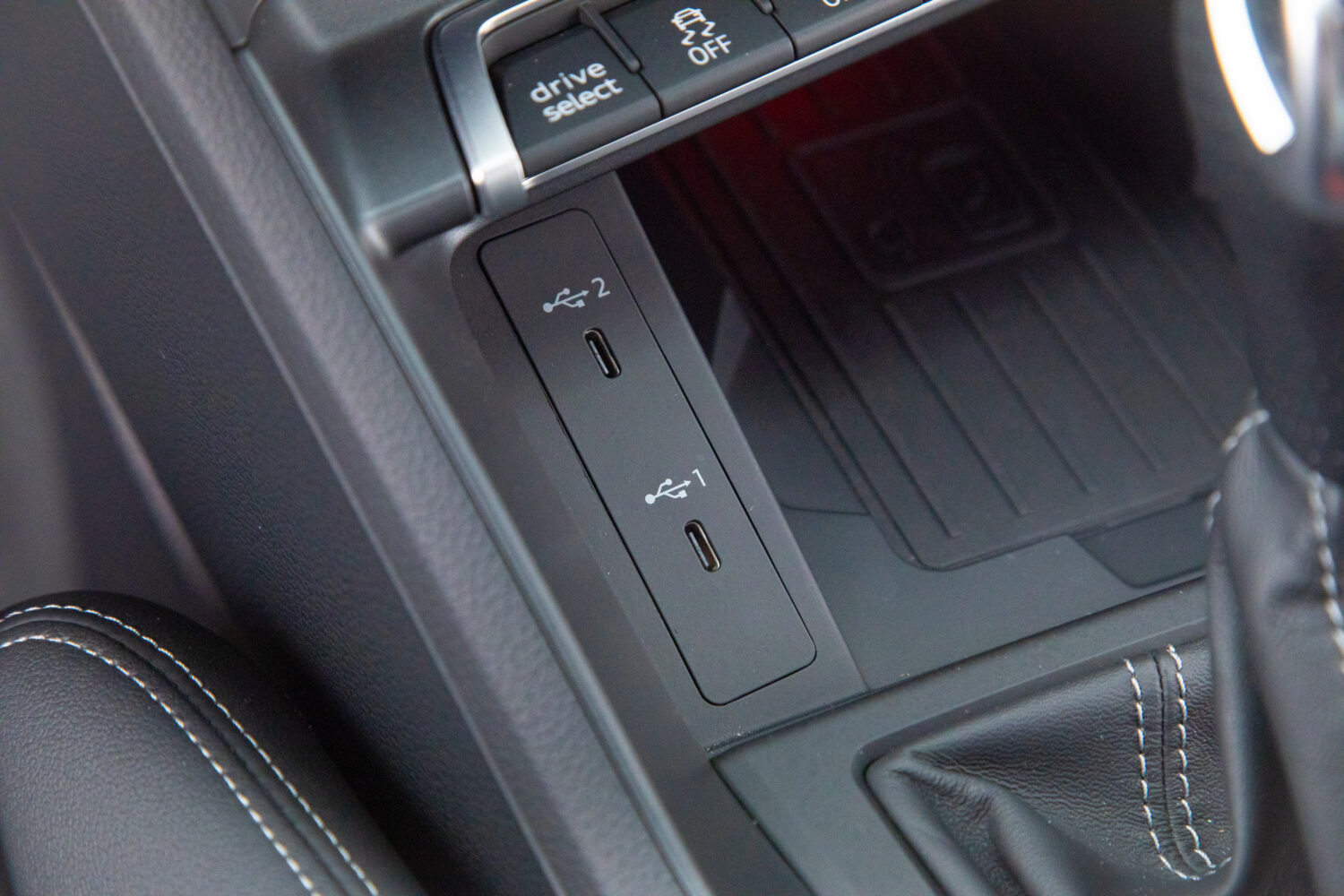 Q3 スポーツバック35TFSI Sライン