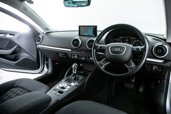 A3 TFSI セダン