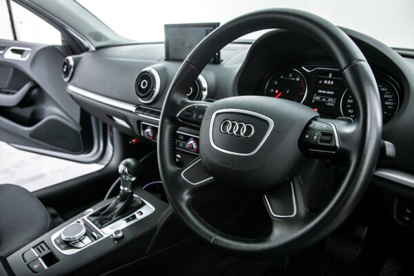 A3 TFSI セダン