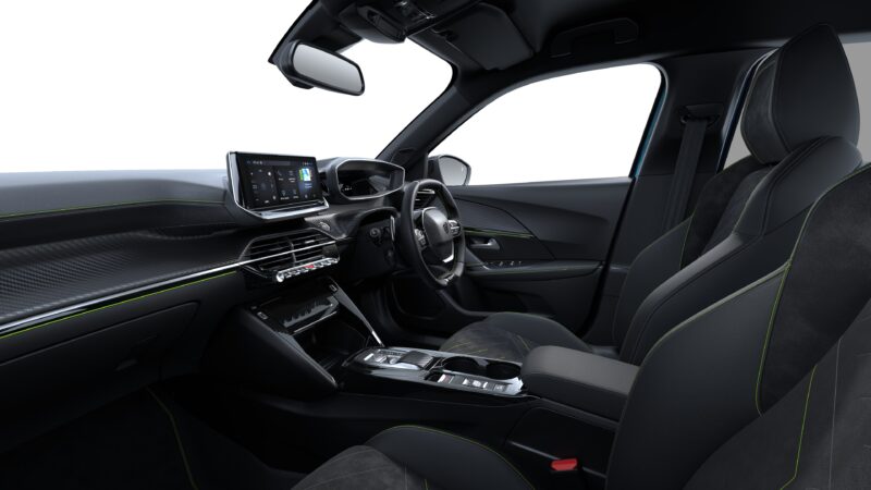 プジョー2008に初採用のオブセッションブルー　GTグレードベースの特別仕様車