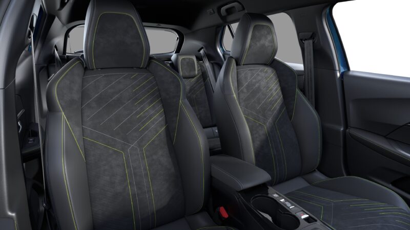 プジョー2008に初採用のオブセッションブルー　GTグレードベースの特別仕様車